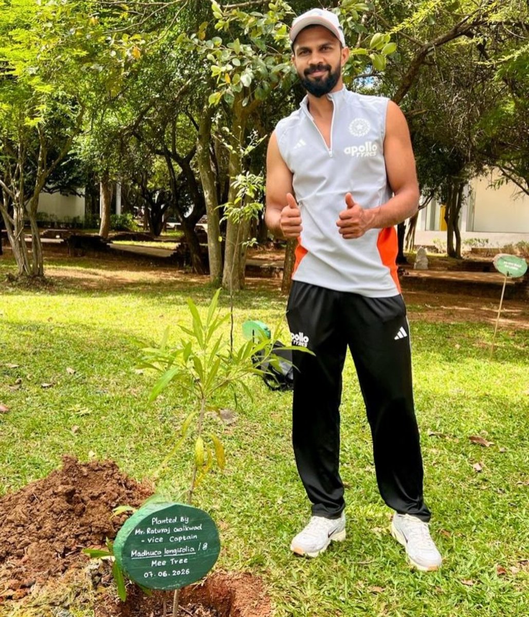Akaran_1's tweet photo. RUTURAJ GAIKWAD READY FOR A NEW CHALLENGE. 💛🇮🇳

- The India A vice-captain is set for the tri-series against Sri Lanka A and Afghanistan A. 🏏🔥

#RuturajGaikwad #IndiaA #TeamIndia #Cricket #IndianCricket #FutureCaptain 💛 https://t.co/0viskLZDgA