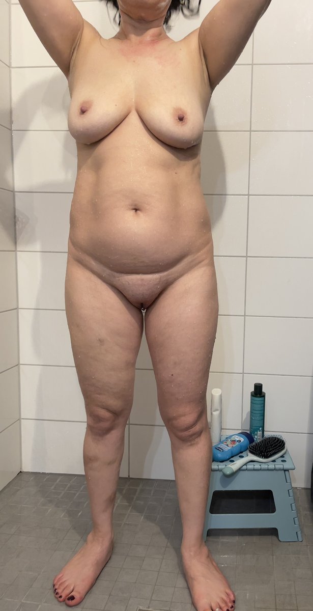 maturemilf0101's tweet photo. Good Morning,it’s MILF Monday 💋💋

Ladies,drop your hot MILF bods for this special day🔥🔥👇👇 https://t.co/PdZhfN7RLn