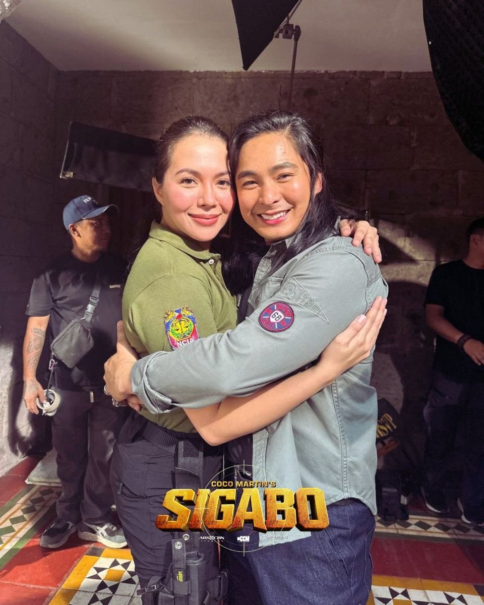 CocoMartinCCM's tweet photo. Sa likod ng lente ni Mr. Jun De Leon, mas lalong nag-aalab sina Coco at Julia. 📸
Silipin ang behind-the-scene mula sa photoshoot ng Sigabo.

Andito na ang matagal ninyong hinihintay. Wala na itong atrasan! 

Coco Martin's #Sigabo, sisiklab na ngayong June 22, 8:00PM! https://t.co/WY7F5KKqQF