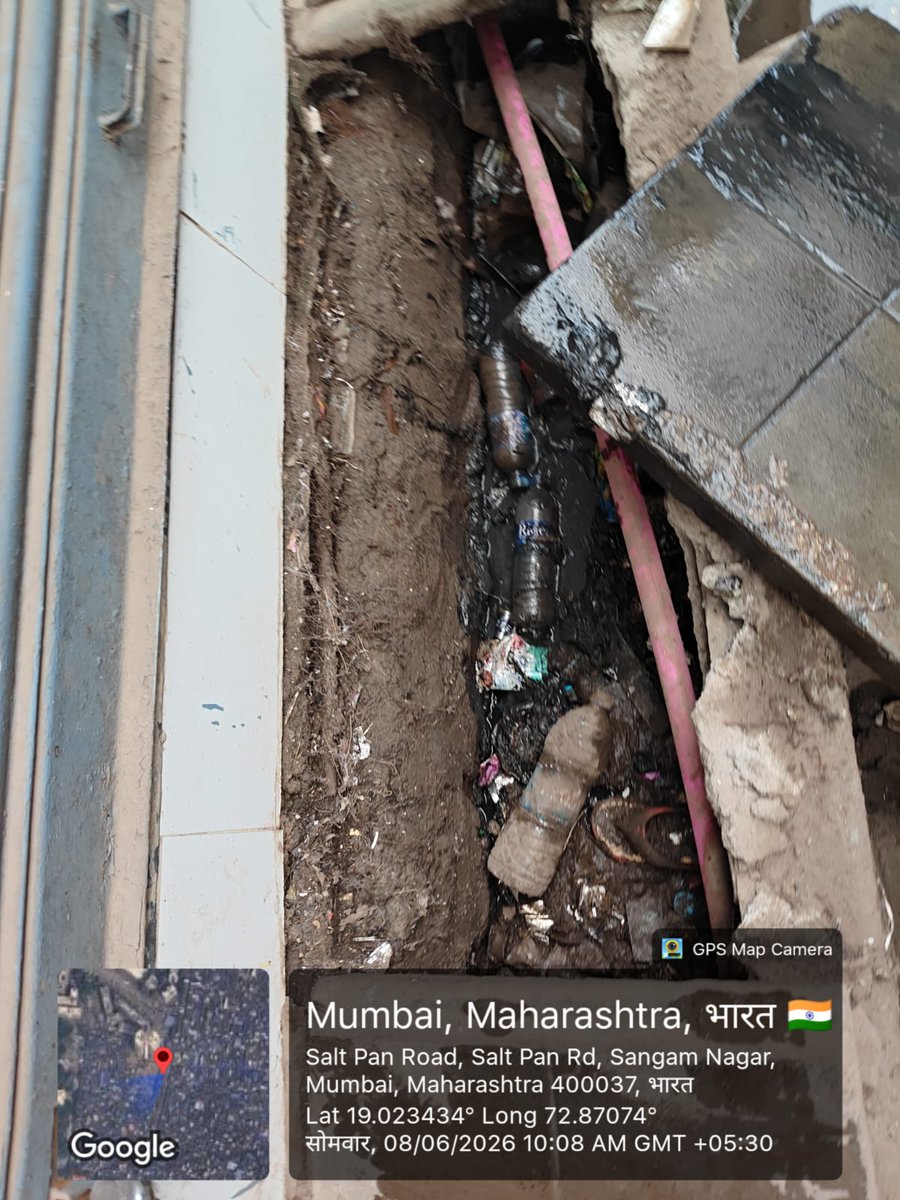 Pushpendra19753's tweet photo. @mybmcWardFN वार्ड 180 में सोमाई रेती वाले के सामने से बाबा स्वीट तक मैनर नाला पूरा भरा हुवा हैं अभी तक सफाई तक नहीं हुई हैं बरसात कभी भी शुरू हो सकती हैं उचित कार्यवाही कीजिए @BmcCommissioner  @mybmcWardFN  @abpmajhatv  @ABPMajhaKatta https://t.co/2rLO3GGt69