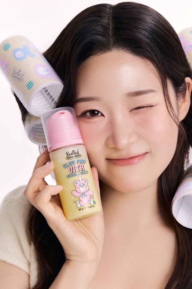 ably_beauty's tweet photo. #RT #FOLLOW #EVENT #ABLYLABEL

에이블리 라벨의 두 번째 주인공, 체이싱래빗
체이싱래빗 X 에이블리 화잘먹 프로젝트
저희 이 악물고 만들었어요🦷

베이스 아무리 해도 뜨고 무너지는 트친님들 손!!🖐🏻
화장 완성도는 베이스인 거 다들 아시죠
청담샵 베이스 책임지는 체이싱래빗의 버블팩 여러분도 써보시라고 이벤트로 가져왔어요💗

바로 내일! 6/9 18시 채울렛 마켓 오픈!
버블팩 1만원 대로 🐶이득 줍줍하세요💗

미리 구경하기 > https://t.co/AaXq1e4R1U

🐰참여 방법: 이 게시물 RT + @ably_beauty 팔로우
(기대평 인용하면 당첨 확률 UP)
🐰이벤트 일정: 6/8(월) - 6/16(화)
🐰당첨자 발표: 6/17(수) | 개별 DM
🐰경품:  NEW 글로우 프렙 비타 버블 마스크 1개 / 5명