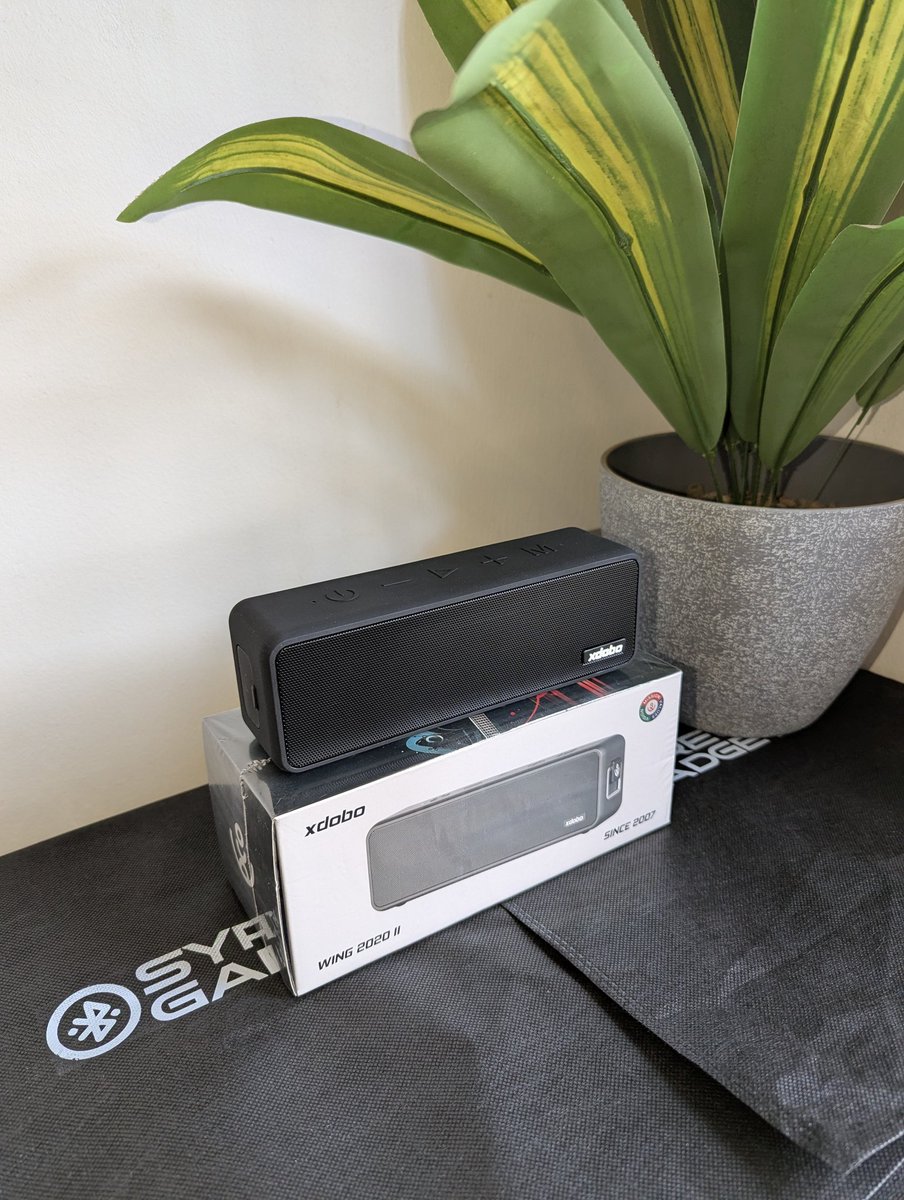 HarrisHxde's tweet photo. XDOBO WING II
K165,000

✅Deep BASS 
✅About 13hours Playtime 
✅20W Power Output 
✅iPX6 Waterproof
✅aux &amp; tf card 
✅5.3 Bluetooth Version 
✅USB type-c.

Readily available in Lilongwe
Call/Whatsapp 0887030033
Please Retweet🙏🏾 https://t.co/1crXJjneNf
