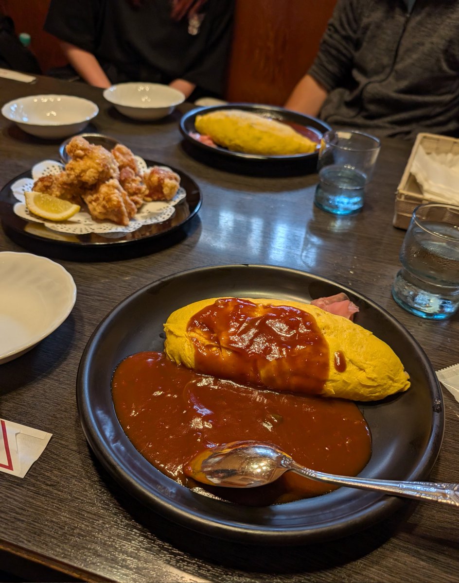 TKConly's tweet photo. 雅さんに美味しい所連れてきてもろた😋

大阪の裏垢カップルさんも合流！ https://t.co/jyWNbHShCI