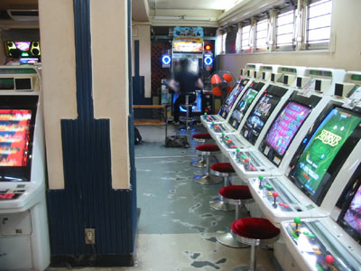 daibatadashi's tweet photo. Game center Game magic,Moriguchi,Osaka.2009 https://t.co/xYkISN3dCX