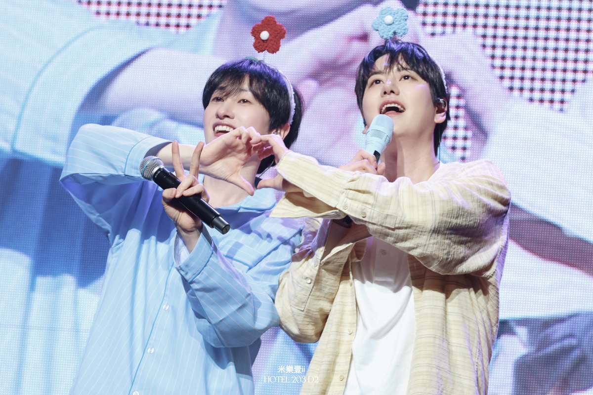 imqqqii17's tweet photo. ✌🫶~
#HOTEL_203_D2
#SUPERJUNIOR 
#슈퍼주니어
#EUNHYUK 
#Kyuhyun https://t.co/6pBk6Ujp4k