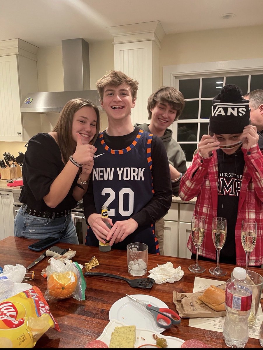meuce_dcbride's tweet photo. @ctrlnarrative Rocking that Knox jersey in 2019 https://t.co/jVUW0Nrd8h