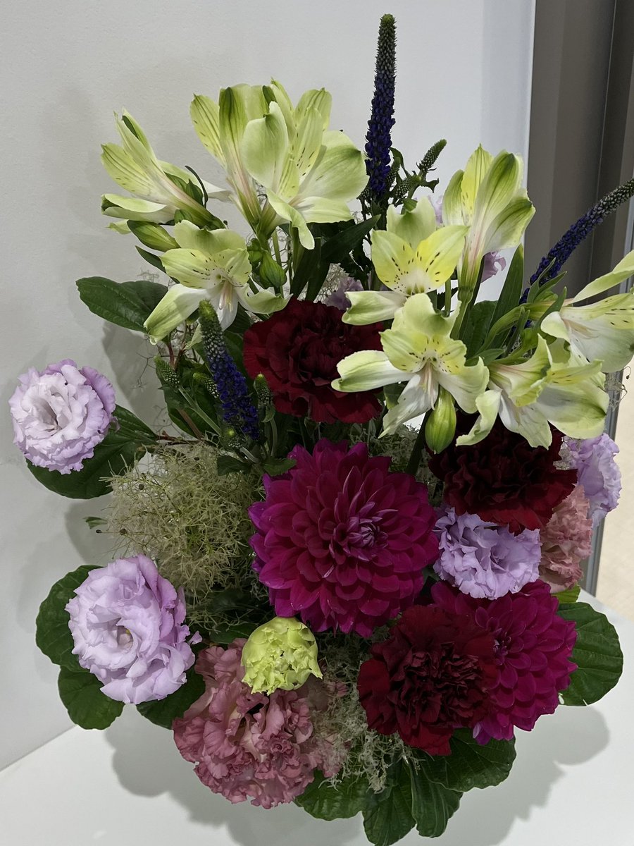 daredevil291's tweet photo. 今週のフラワー
デザイン💐 https://t.co/yeMsQ1M9bH