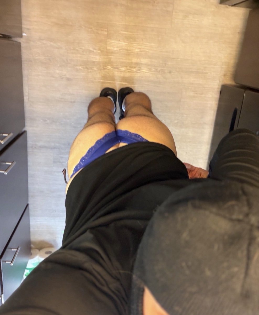 batorcaseyyyy's tweet photo. Dick 😈🍆 vs the ass 👀 https://t.co/2x2WzhsLip