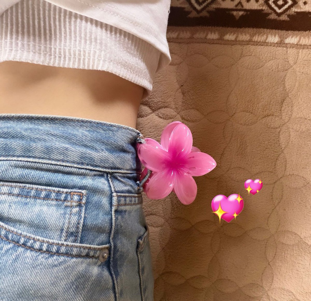 kanapy1597's tweet photo. これ同じかな〜🤔💭

かなやんが身につけてるものなんでも真似したくなっちゃう👼

オレンジ色もあったから、集めに行こうかな🥺🎶

早くライブ行きたいなぁ〜💓

#西野カナ https://t.co/cMcuZ3woQ1