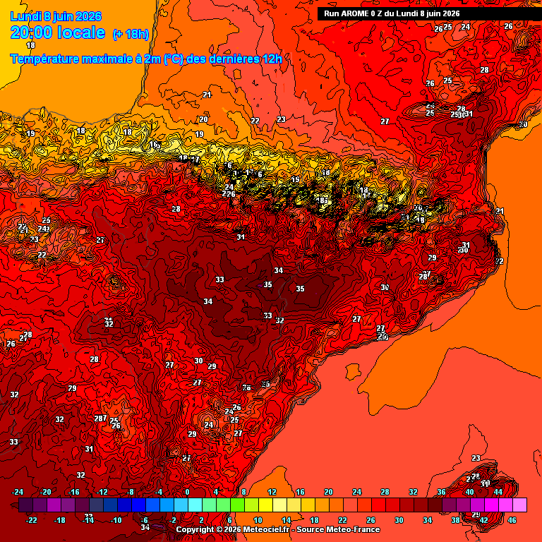 alexmegapc's tweet photo. Bon dia!!! Avui el termòmetre pujarà, i la calor sobretot la notarem al migdia, parlem que en molts punts les temperatures es mouran del 28-33 graus i fins i tot els 35 cap a la plana de Lleida i la vall de l'Ebre. Aquesta tarda s'activaran els ruixats sobretot sector més oriental del Pirineu, però al llarg de la matinada de dimarts apareixeran al Pirineu occidental, pel pas d'un front fred desgastat, que farà recular la temperatura de cara a dimarts, fins a normalitzar el mercuri de cara a dimecres. Dimarts al matí continuaran les precipitacions al Pirineu i força nuvolositat, meitat nord. #meteo