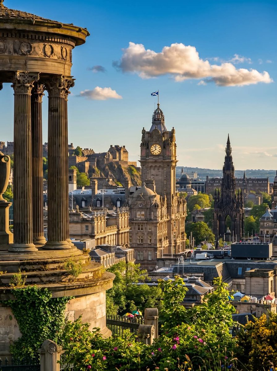 WildscapeWonder's tweet photo. Calton Hill, Edinburgh 🏴󠁧󠁢󠁳󠁣󠁴󠁿 https://t.co/yKAe2QxHKO