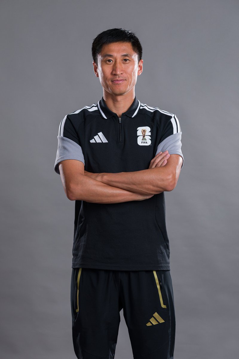 CGTNSportsScene's tweet photo. 🇨🇳⚽️Chinese #referees Ma Ning, Fu Ming & Zhou Fei have had their official portraits done for the #WorldCup2026.
🔥Referee Ma is making his 2nd #WorldCup appearance after serving as 4th official in #Qatar2022
🔘Fu selected as #VAR, Zhou assistant referee.
#FIFA https://t.co/Yxd10vDOHr