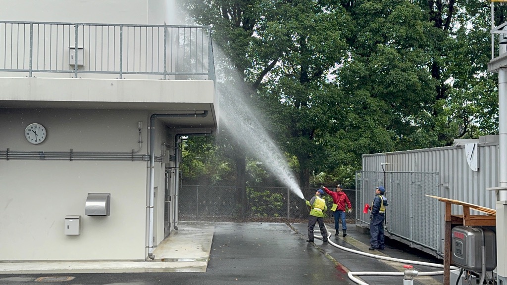 koshi_fvc's tweet photo. 令和8年6月6日（土）～7日（日）、熊本県消防学校が開催する初級幹部科の訓練に参加しました。これは班長級の消防団員を対象とした消防学校であり資機材の取扱いや防災指導、危険予知訓練などが実施されます。＃熊本県消防学校 #消防団 #訓練 #S-KYT https://t.co/GojOGxqdiS