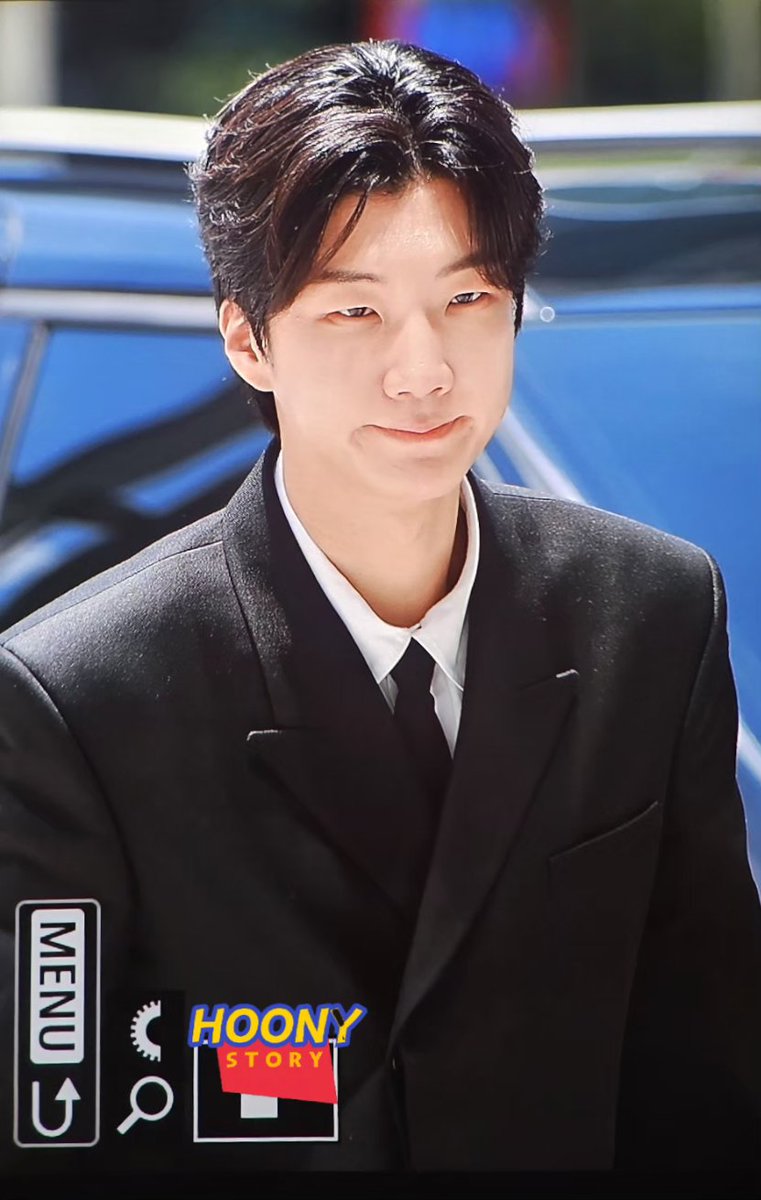 hoonystory0111's tweet photo. 260608 한류 홍보대사
💙🖤💙🖤
#위너 #winner #이승훈 #hoony
@official_hoony_ https://t.co/IGNPXPieSR