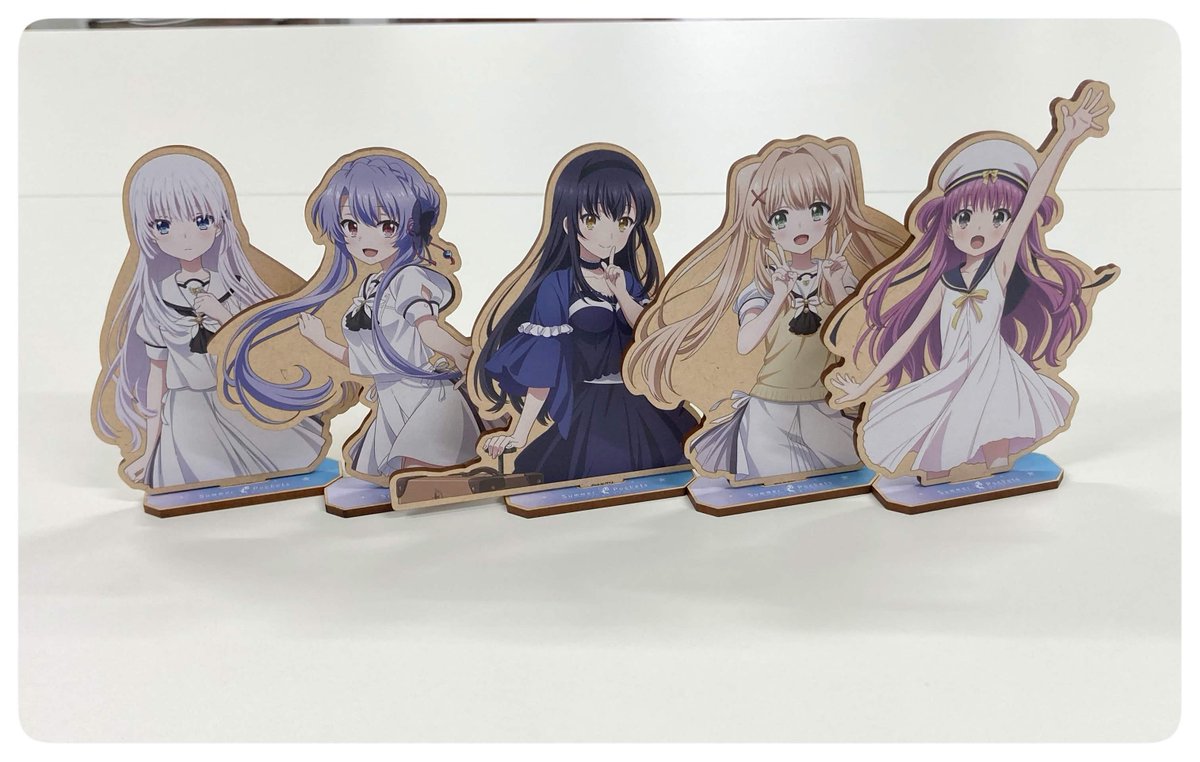 feel_feel's tweet photo. クリーク・アンド・リバー社(@Atfes_portal)さんより『Summer Pockets』グッズのサンプルを色々と頂きました。
「木製キャラスタンド」全5種
「Tシャツ」全2種
#サマポケ #SummerPockets #samapoke #サマポケアニメ https://t.co/wUfMnBFbej