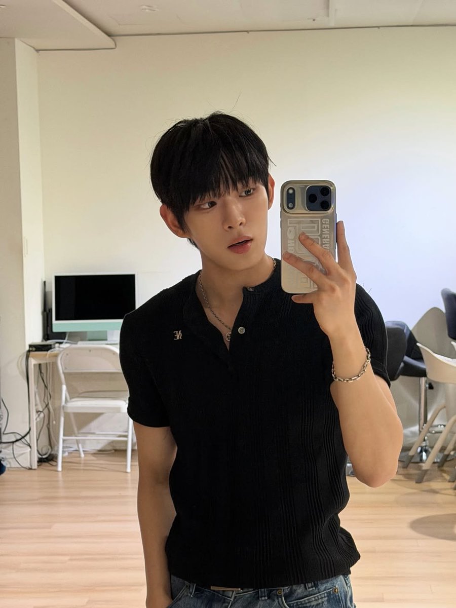 STEJAY_official's tweet photo. 06082026| Instagram Update (1/2)

monday vibes☀️ 

🔗https://t.co/KHMkZFH7lH

#AHOF #아홉 #STEVEN #스티븐 #SteVentuallyYours https://t.co/BEeMA9yN0d