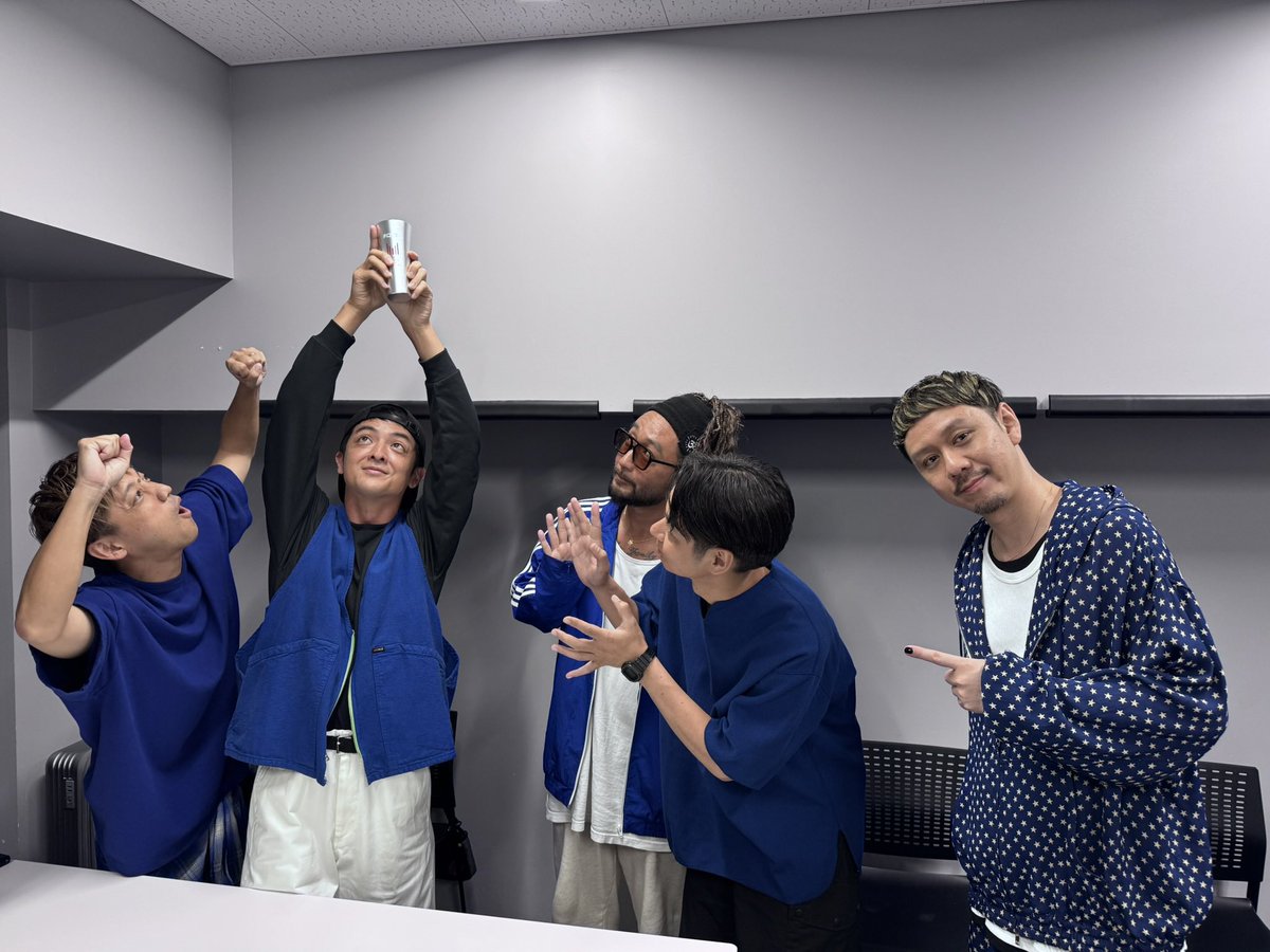 orangerangenow's tweet photo. ／
MUSIC AWARDS JAPAN 2026🏆✨
いよいよ今週末が授賞式…！
＼

ノミネート副賞として
#キンキンタンブラー をいただきました！

皆様のおかげです！今後ともご声援のほど、よろしくお願いします🍊

┈︎┈︎┈︎┈︎┈︎┈︎┈┈︎┈︎┈︎┈︎┈︎

ノミネート部門：最優秀リバイバル楽曲賞
アーティスト名：ORANGE RANGE
作品名：イケナイ太陽

┈︎┈︎┈︎┈︎┈︎┈︎┈┈︎┈︎┈︎┈︎┈︎

#MAJ2026 #PR
@MAJ_CEIPA