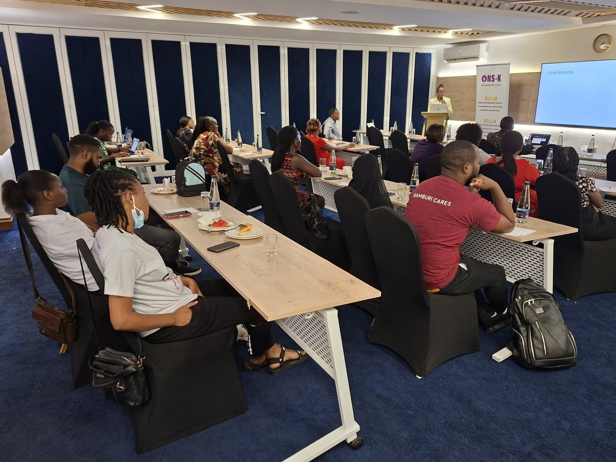 ONS_Kenya's tweet photo. We, in partnership with AstraZeneca,  hosted an engaging Genetics in Cancer Care educational session in Mombasa, to strengthen knowledge in cancer genetics and precision oncology.
 @AstraZeneca @RoselyneOkumu @NCIKenya @MOH_Kenya https://t.co/F7fSNQMeGF