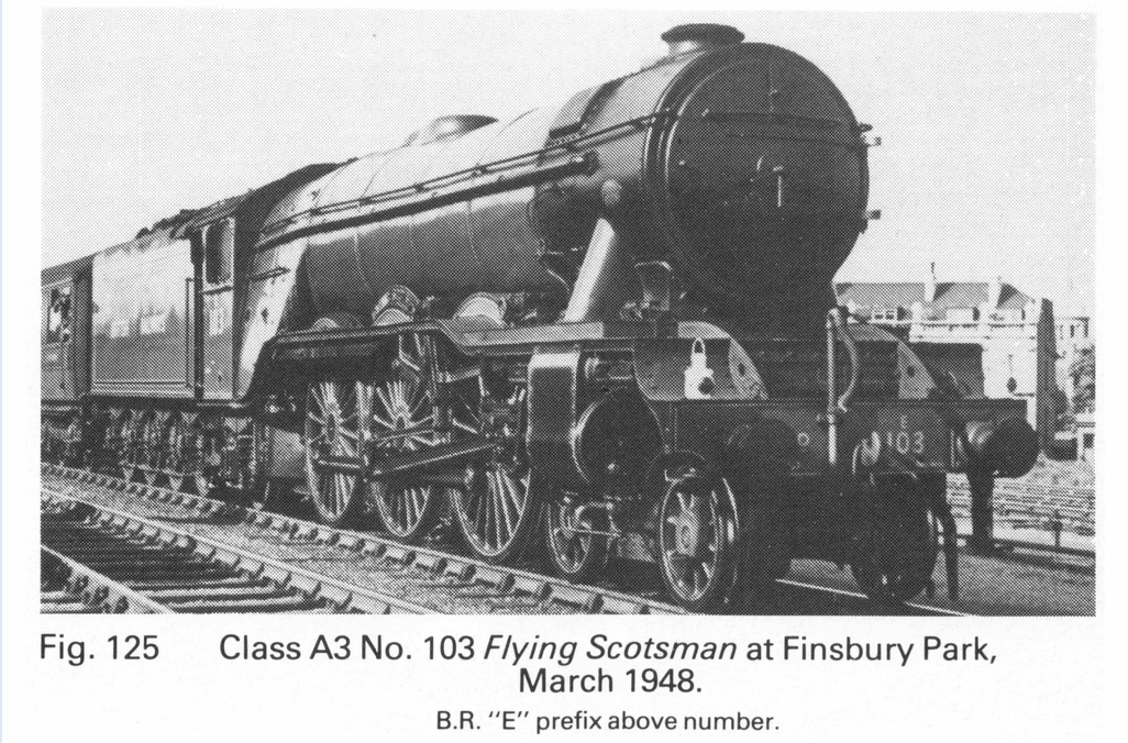 CannonConye's tweet photo. New photo of Flying Scotsman never seen before. 
As you can see, she's painted in BR Transitional Apple Green with the number E103. 
This is one of about three liveries that Flying Scotsman has never worn in preservation. It would be awesome to see her in this again though. https://t.co/aBSc8hn9w9