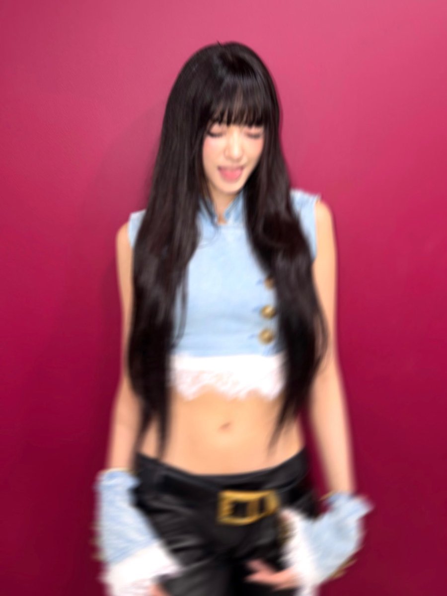 bluekitty___'s tweet photo. 안나짱인 줄 알았어 https://t.co/P8etGlna7N