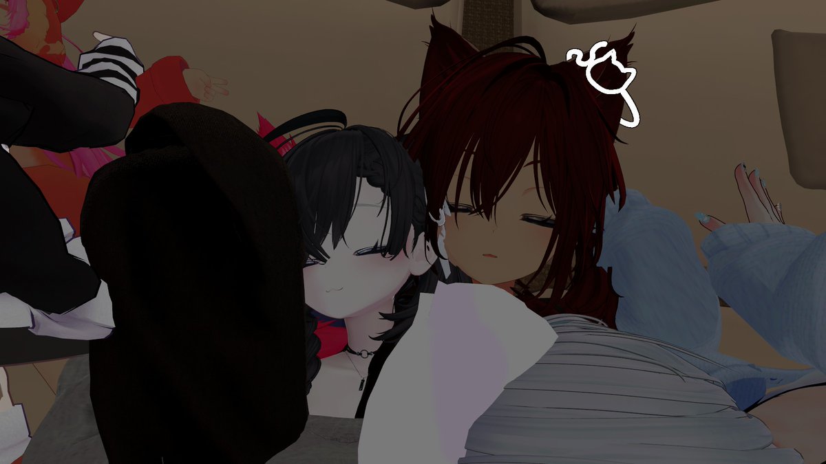 rei_momizi_vrc's tweet photo. 朝からみんなに囲まれて最高だったにゃー！
最終的には何処にいるかわからないくらい埋まっちゃったにゃー！幸せ！

@NS_laffey https://t.co/8tEWkme2dv