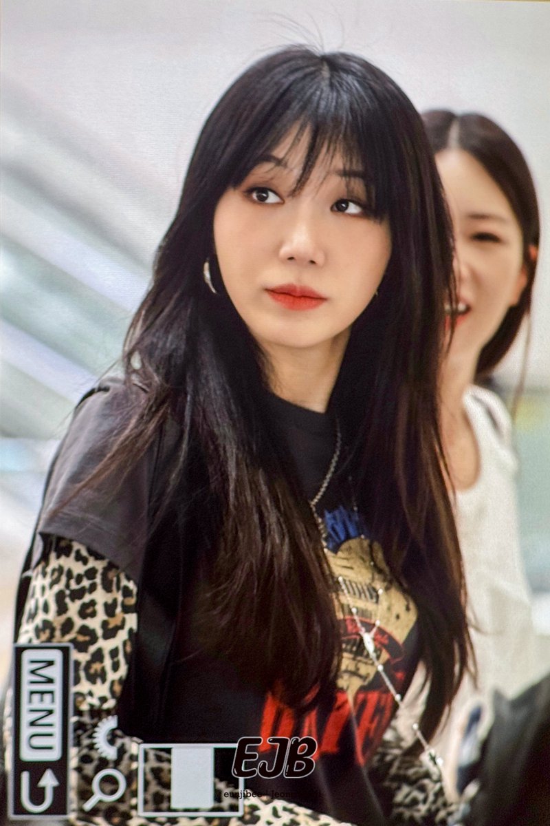 eunjibee_com's tweet photo. 260608 인천공항✈️
 #정은지 Preview✨

#Apink #에이핑크 #EUNJI https://t.co/FATaE51D95