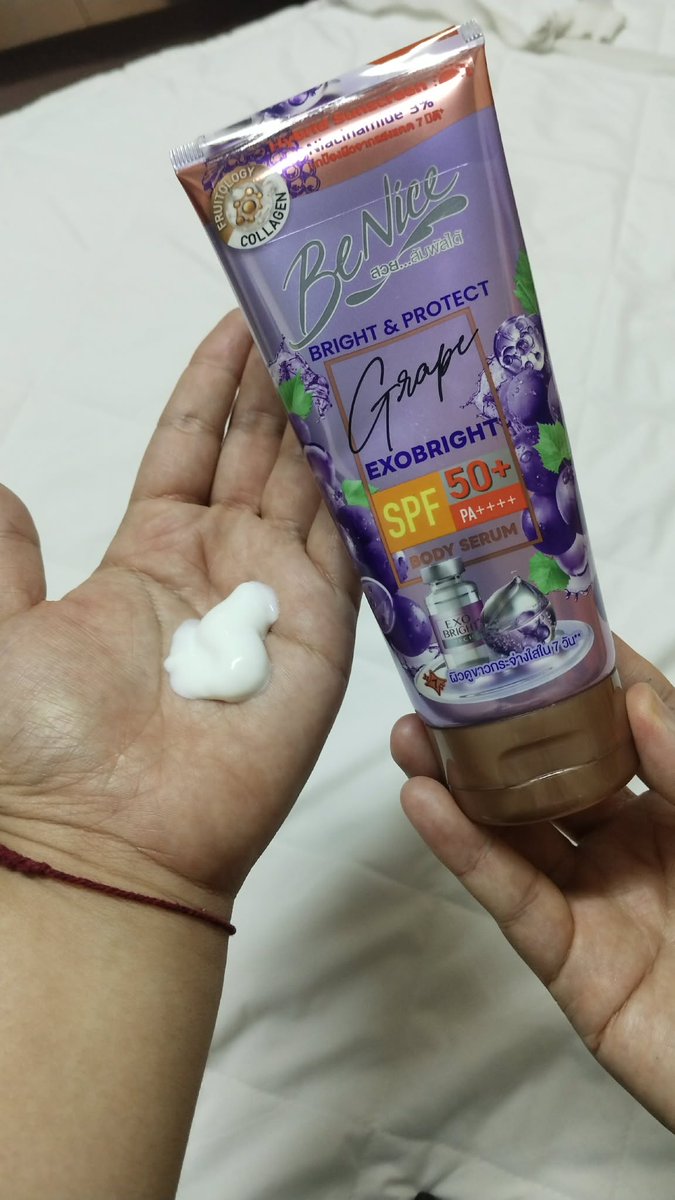 BSofPPP's tweet photo. บีไนซ์สีม่วงคือของที่ซื้อซ้ำได้เลยสำหรับเรา 💜 ทาแล้วผิวนุ่มขึ้น ฟีลผิวอิ่มน้ำ แล้วระหว่างวันผิวไม่เมือกเลย อากาศร้อนแค่ไหนก็ยังโอเค
#BeNiceGrapeExobright #ครีมผิว #ผิวสุขภาพดี https://t.co/ZHqghVQWOO