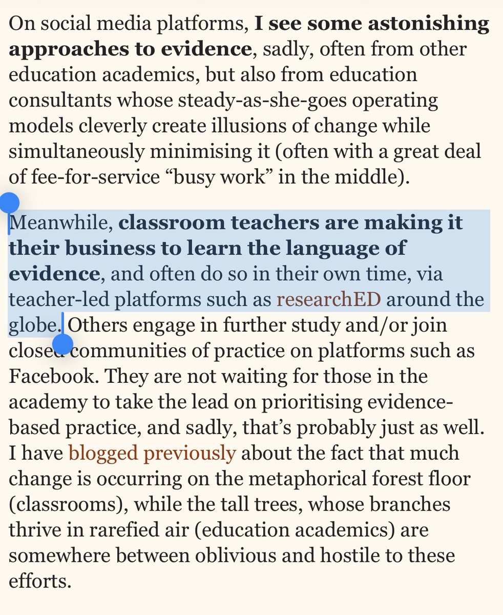 3dancingfeet's tweet photo. Prof Snow inadvertently applauding #researchED ?? 

Hmm 🤔 https://t.co/IhdSAwvM5T