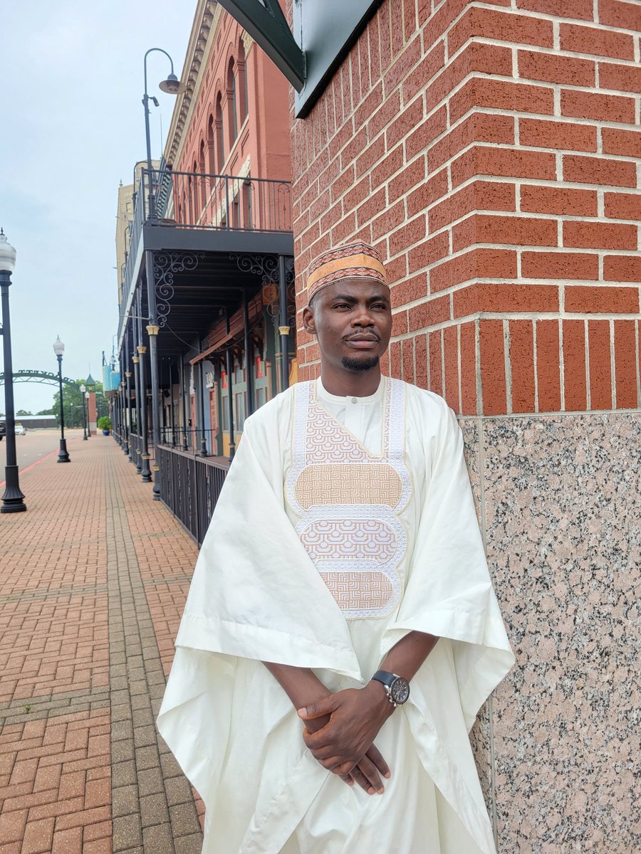 clonehighbee's tweet photo. +1.
It's my birthday today 🎉🎈🎁🎂

Blessed to see another year, thank you God. I look forward to an abundant year 🥂 https://t.co/kypC9kJm3V