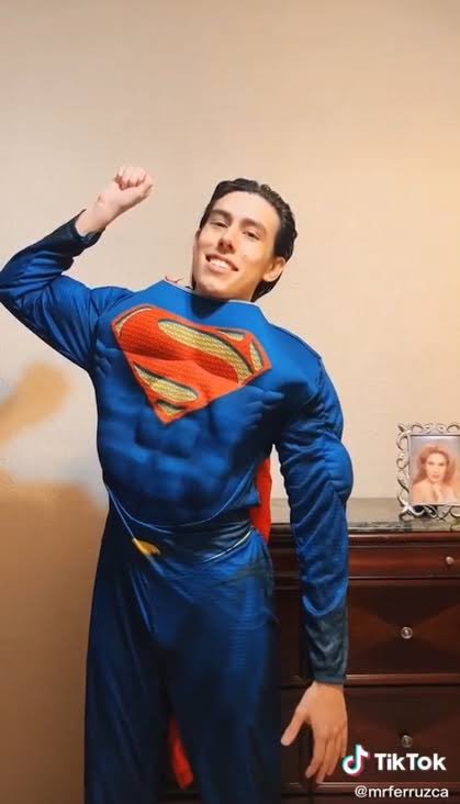 MrAlexanderX2's tweet photo. @tvtop_es Bien https://t.co/VqtuzhwzAQ