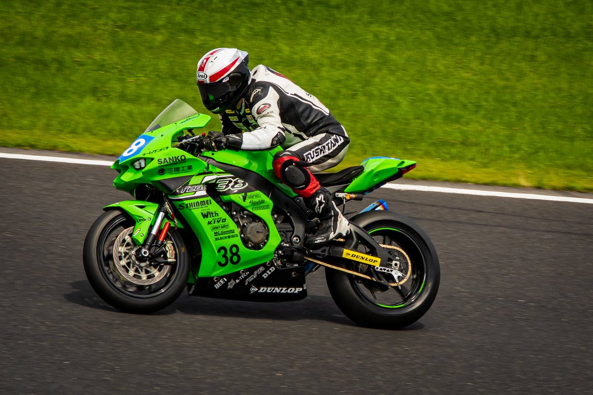 __JP16's tweet photo. 鈴鹿サンデー！

次はいよいよ鈴鹿8耐！！

📸@Bac805baC https://t.co/phfFxdZgDk