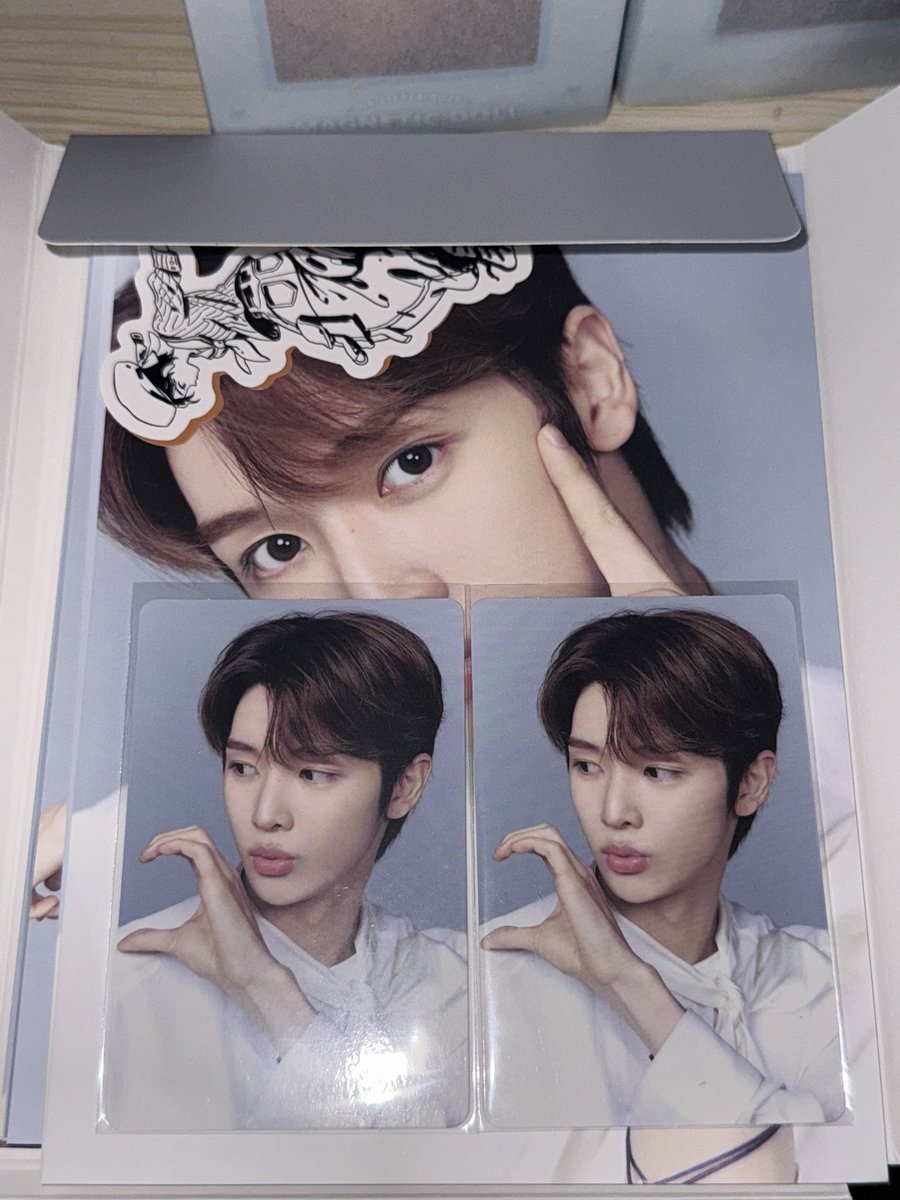 riize_94_'s tweet photo. トレカランダムじゃないのに同じの2枚になってた😭😭 @smtown_andstore @sonagimusic https://t.co/T4ki1k27M1
