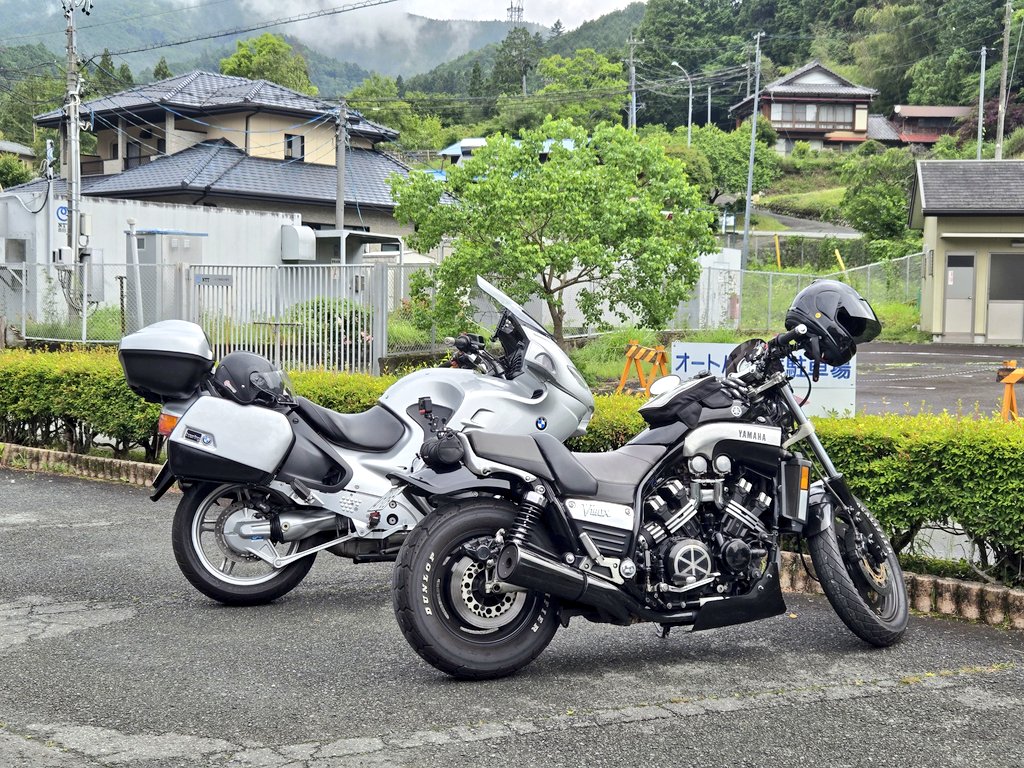 anap_plus's tweet photo. 週末はバイクと車で近場をウロチョロしておりました…阿多古川方面も知らないうちに色々な施設ができていたのね、知らんかった😅 #バロネスアウトドア #あたごフィールズ #vmax1200 #キャラバン https://t.co/b0pDzs8h4u