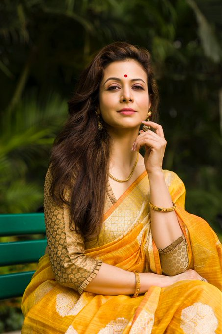 coolfunnytshirt's tweet photo. TMC Rajya Sabha MPs Koel Mallick and Sukhendu Shekhar Roy may resign today.  

Their resignations will trigger bypolls for two Rajya Sabha seats.  BJP will field its own candidates and is expected to WIN both seats.

Ab Tandav Hoga!🔥 https://t.co/Kh8aEdnEtJ