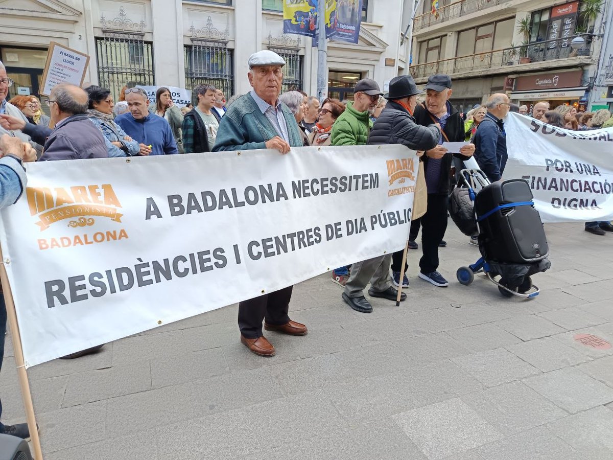 IndependentBDN's tweet photo. #Badalona, de les escoles a les residències!, opinió de Pedro J Fernández https://t.co/eQlWkM9r3c # https://t.co/XhyvhPlZha