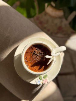 a75_t's tweet photo. #صباح_الخير ☀️ 
مازال عندي أمل ☕️ 
#قهوة_الصباح https://t.co/Vw2npfKi4u