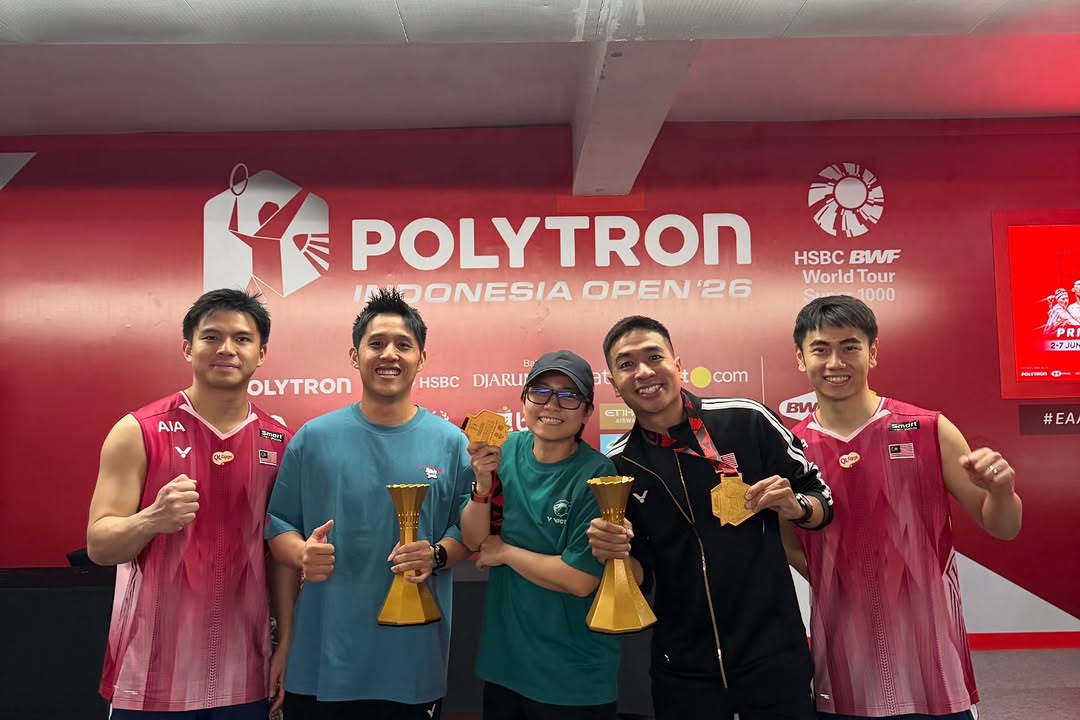 springfeidin's tweet photo. [260608] Adin (@.nur_izzuddin_96) instagram

Oleh itu, maka tetapkanlah kepercayaanmu, bahawa sesungguhnya tiap-tiap kesukaran disertai kemudahan, "(Sekali lagi ditegaskan): bahawa sesungguhnya tiap-tiap kesukaran disertai kemudahan."

Thank you to our main sponsor @.victorsport_official @.qleggsmy @.aiamalaysia @.smart_paints 🫡

Terima kasih pada team yang dah jaga kami 4 minggu ni dan bersusah payah untuk kami, korang memang the best 🫡

Dan doa-doa yang mengiringi terutama dari keluarga 🫡

Indonesia Open 2026 🥇

🎵 Ramli Sarip - Nyanyian Serambi

🔗 https://t.co/q30u4d930k