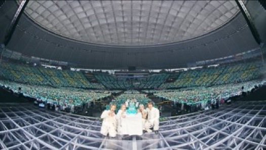 ShawolYu's tweet photo. SHINeeWorldⅧ
inベルーナドーム！

初めてのベルーナ
噂通りだった💦
フォロワーさんにもほぼ会えず
持って行ったソンムルも半分は残り…次こそは会おうねー!!

完全体SHINeeはやっぱり最高!!
会う度に大好きが更新される！
私の生きがいだよ！
ずっとついて行くよ。
#SHINeeWORLDVIII 
#SHINee https://t.co/xkJzodCfP4