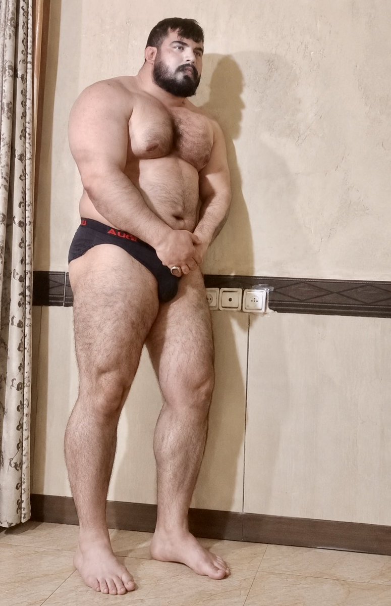 batojoon's tweet photo. The insecure man mocks what he secretly envies

The dull man laughs at what he cannot imagine

And the straight man who sneers at the gay boy
wishes 
he had lived half as honestly

So be free
Be yourself 
Show your body no matter what 
Be loud, big, camp, strong
In their faces https://t.co/WT28PgkbbD
