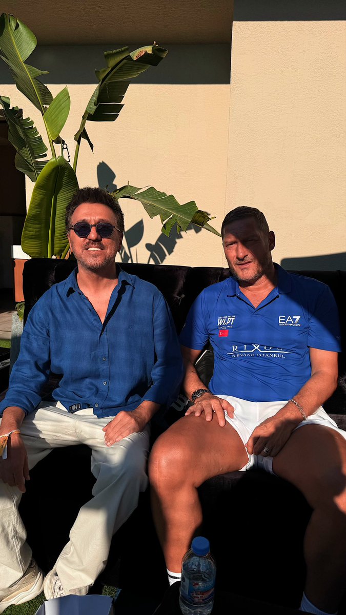 Ersin_Atik's tweet photo. Legend #francescototti 👑✨ https://t.co/5cV0WhX0oK