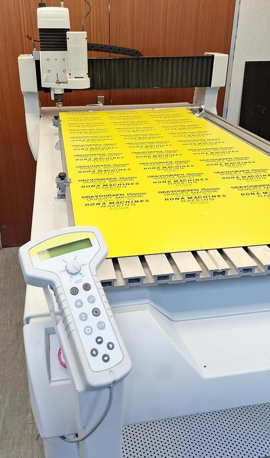 MachinesRona's tweet photo. The Gravotech IS8000XP computerised engraving machine is perfect for professional engravers or for the industrial user.
Superb condition
Lease purchase available.
For more information: https://t.co/0pDA37gTz0 or call :01992 899255
#RonaMachines #Gravotech #UsedEngravingMachines https://t.co/Yuo1fQYqPH