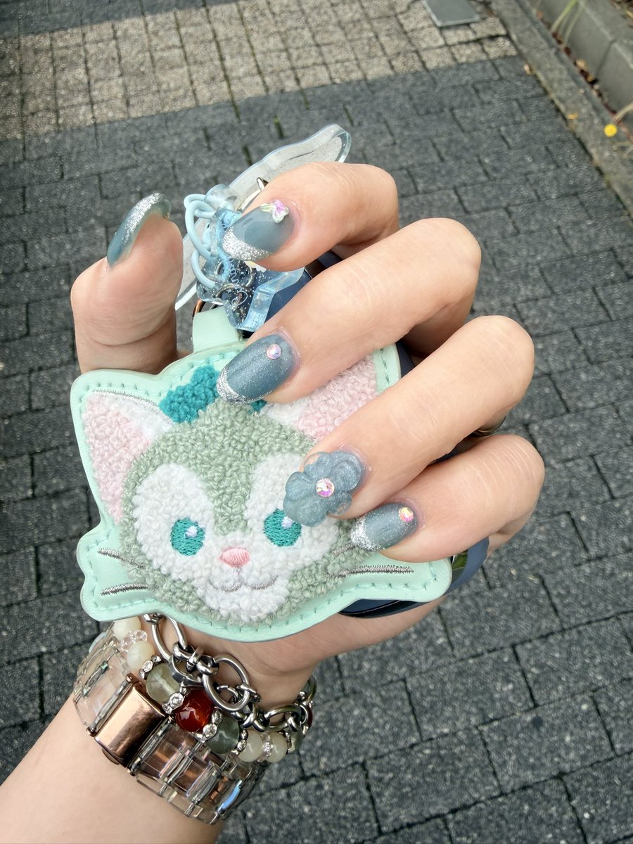 __8696's tweet photo. 爪可愛くなった！！！🦋🌸 https://t.co/aFePEUD783