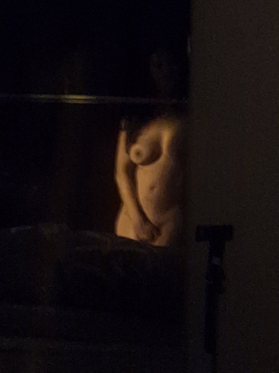 Untamed_Duo's tweet photo. In the darkness
#darkness #nolight #act https://t.co/GXkYnVmpdm