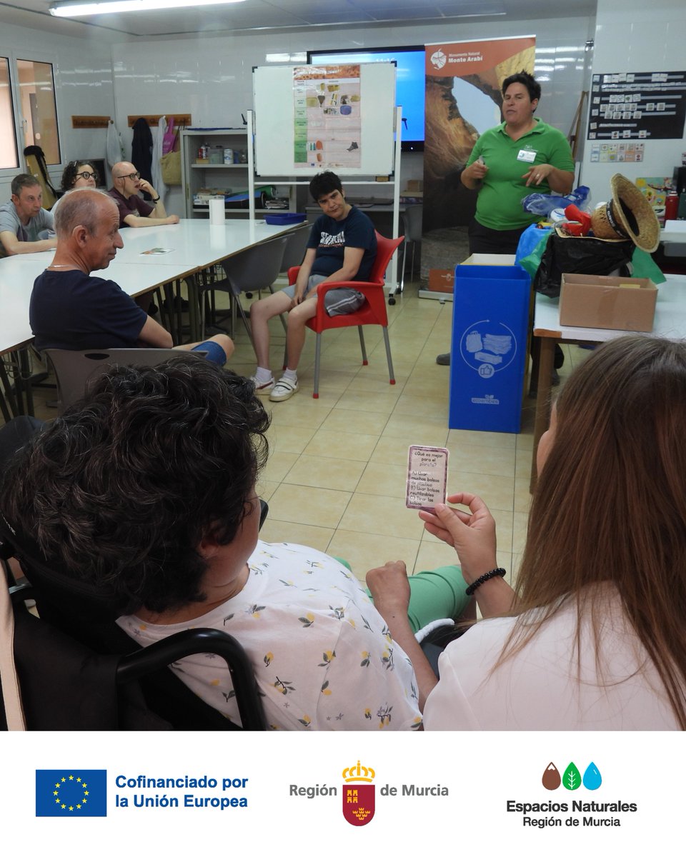 MonteArabiMN's tweet photo. En el #DíaMundialDelMedioAmbiente compartimos el taller Reto Verde junto a #AMPY

A través de pequeños gestos cotidianos reflexionamos sobre cómo cuidar nuestro entorno y construir un futuro más sostenible, inclusivo y responsable 🌱

#MonteArabiMN #EducaciónAmbiental https://t.co/LrCGoMe04m