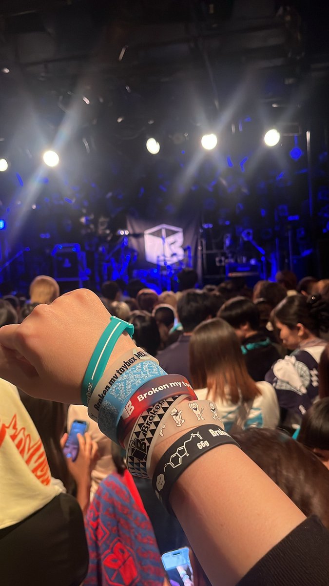 yuuu_app's tweet photo. 本当に最高に良かった😭これからもずっとブロークンの音楽を浴び続けていきたい！！！！！Zeppおめでとうございます！！！絶対に行きます🥹㊗️🎉
 #ブロークン #ECLO https://t.co/23xVgRJoOd