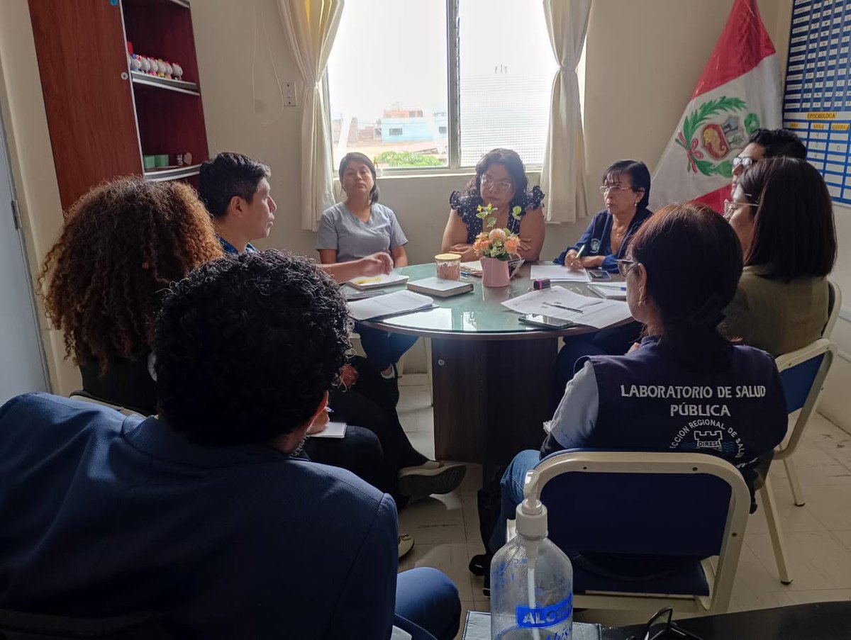 DiresaCallao's tweet photo. El grupo técnico regional de dengue de la Diresa Callao, realizó la asistencia técnica al personal de la red de salud Bonilla-La Punta, con el objetivo de mejorar las acciones y reforzar la vigilancia epidemiológica contra esta enfermedad. https://t.co/zfEkHN22QN