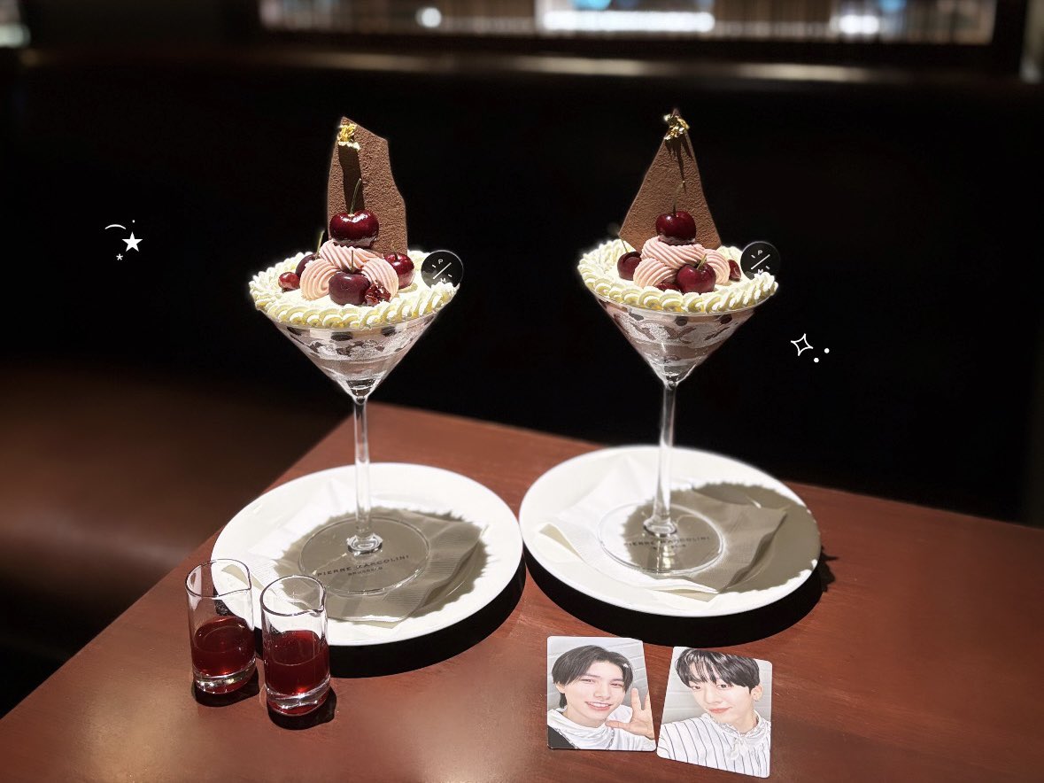 Hitomeboredayo's tweet photo. ピエールマルコリーニのさくらんぼパフェ🍒✨
可愛いし美味しかったしネ申ŧ‹”ŧ‹”( ‘ч’ )ŧ‹”ŧ‹” https://t.co/ti7wClciY0