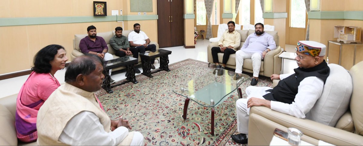 TGFinCom's tweet photo. The 2nd TGSFC delegation met the Hon’ble Governor of Telangana and discussed the roadmap for its forthcoming report. The Commission received valuable suggestions from the Hon’ble Governor and it reiterated its commitment to fostering sustainable and self-sustaining local bodies https://t.co/8LASn7q8EL