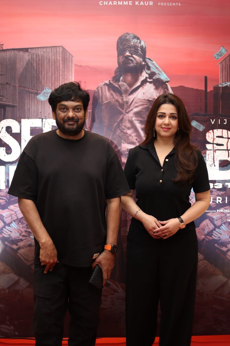RohitPrabhas9's tweet photo. #VijaySethupathi's #SlumDog Teaser is here.
A power-packed action teaser loaded with intense moments, raw energy, and mass appeal.
Looks like #PuriJagannadh mark style 🔥
#Tabu is outstanding and #SamyukthaMenon looks amazing
Music is topnotch 🔥🔥
#Samyuktha #Charmee https://t.co/r3KiZ28EIb