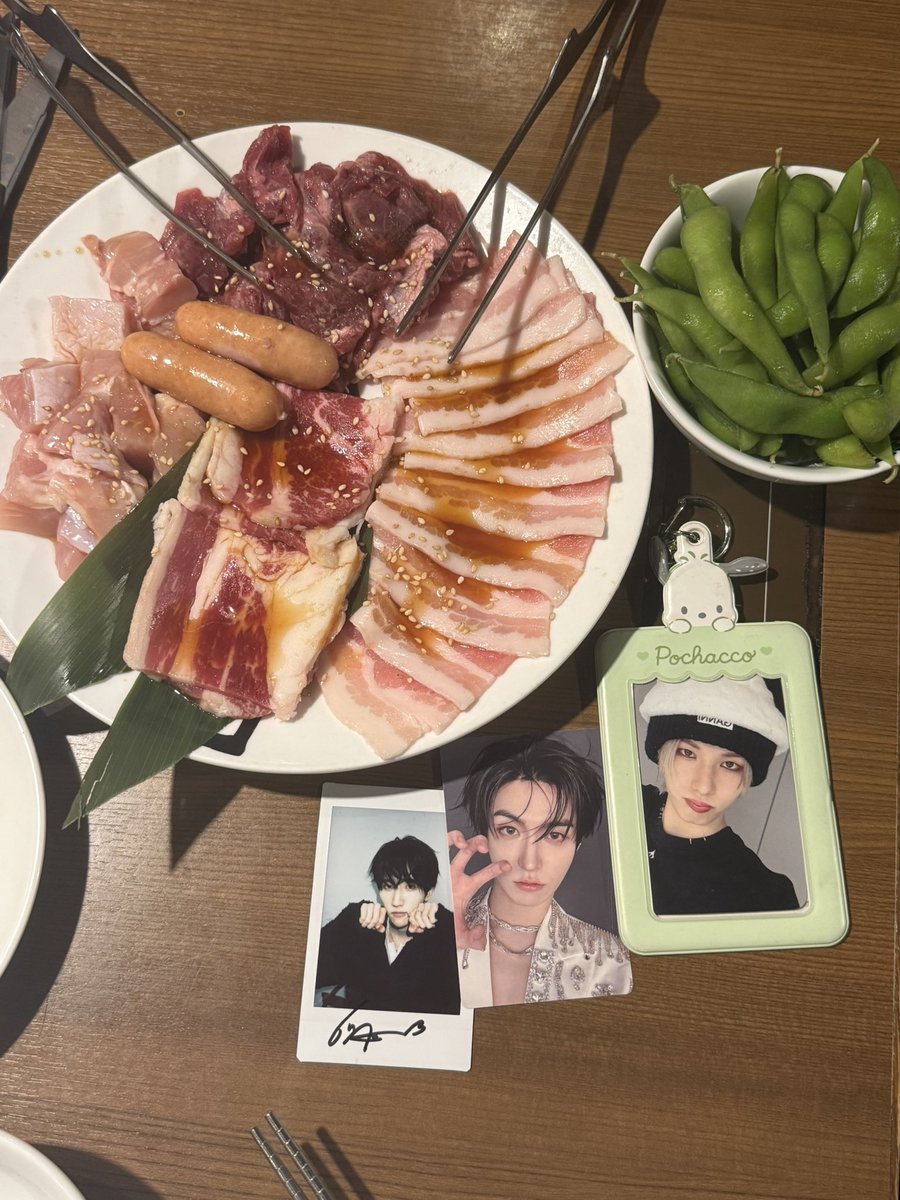 Dec1stLuv's tweet photo. やきにくｷｬｯ🤍🥵 https://t.co/zhNg9hWbiS